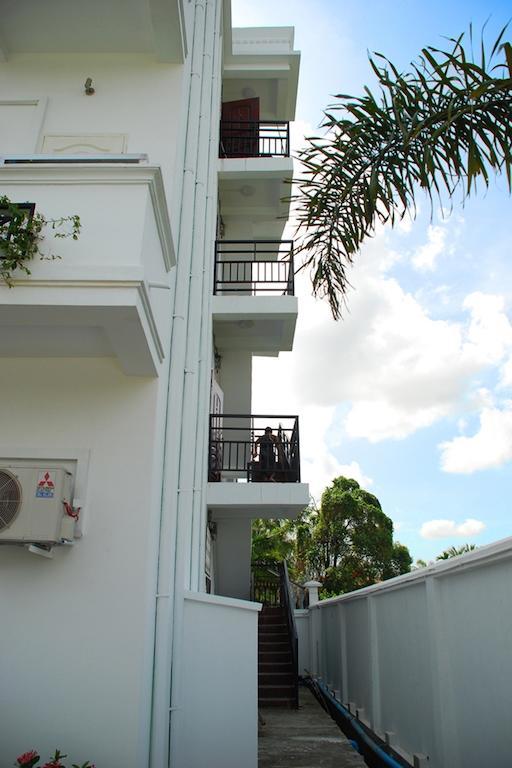 Hotel 72 يانغون المظهر الخارجي الصورة