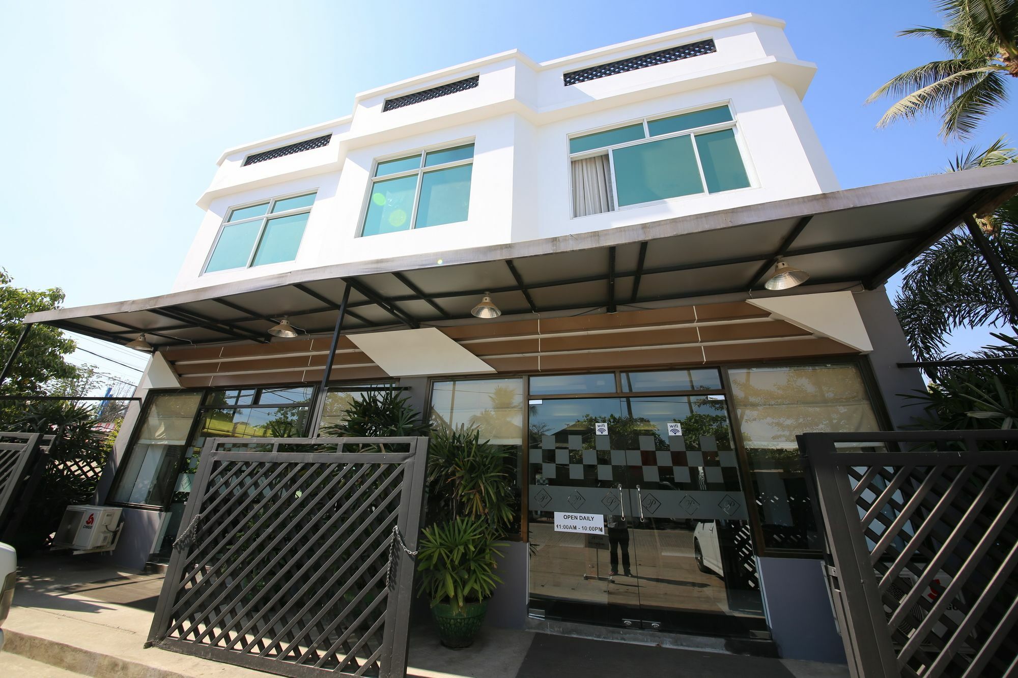 Hotel 72 يانغون المظهر الخارجي الصورة