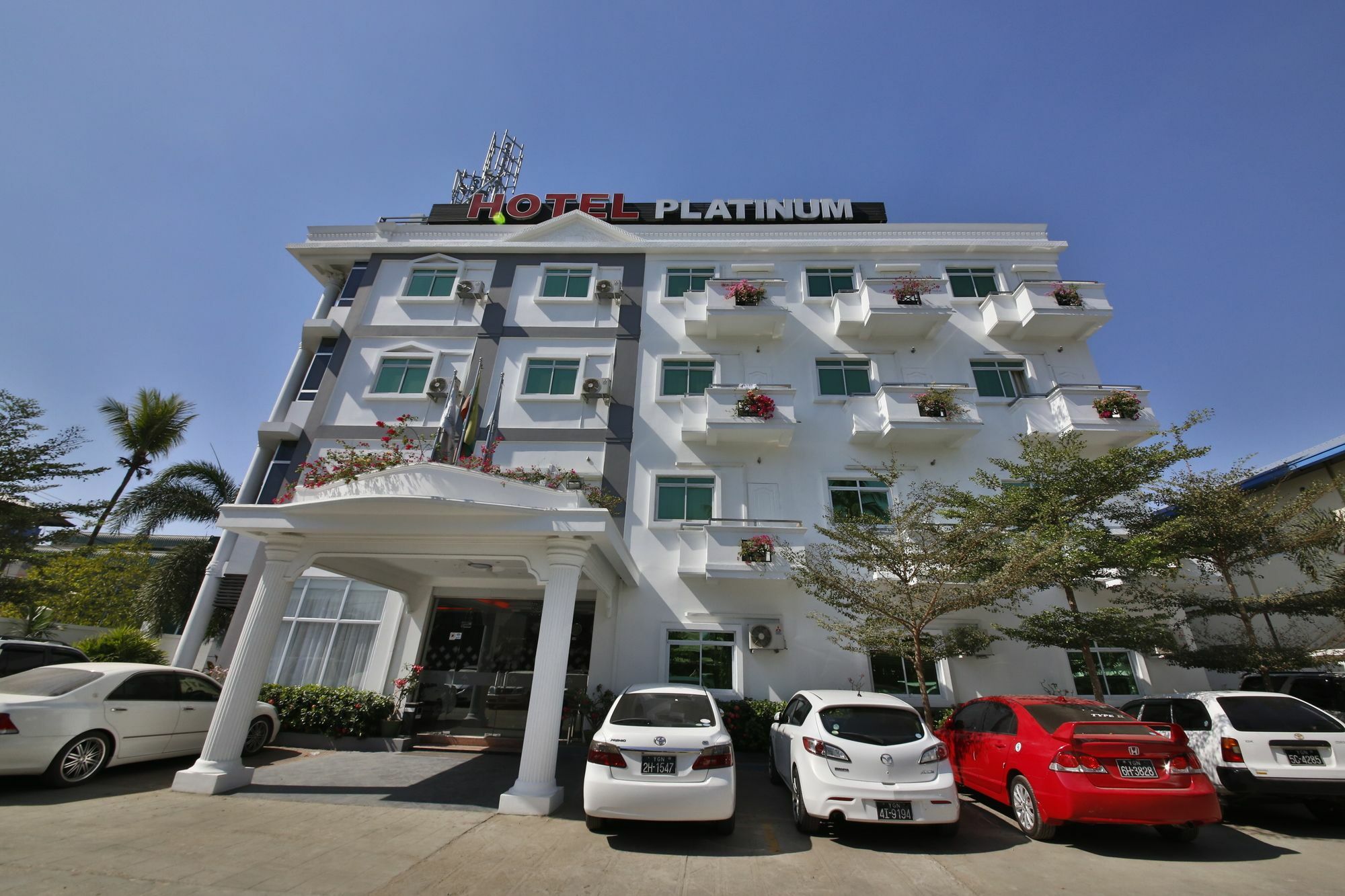 Hotel 72 يانغون المظهر الخارجي الصورة