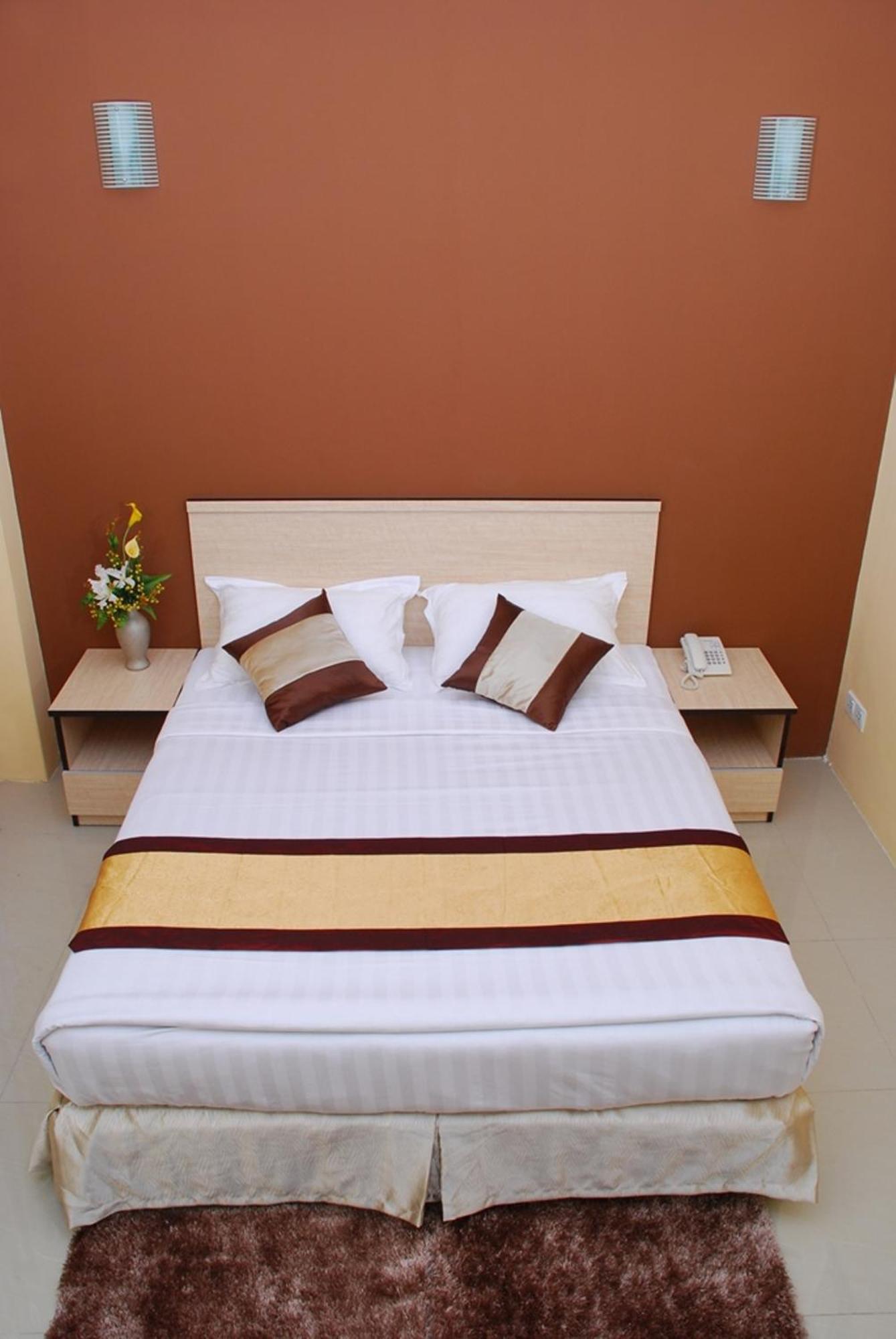 Hotel 72 يانغون المظهر الخارجي الصورة