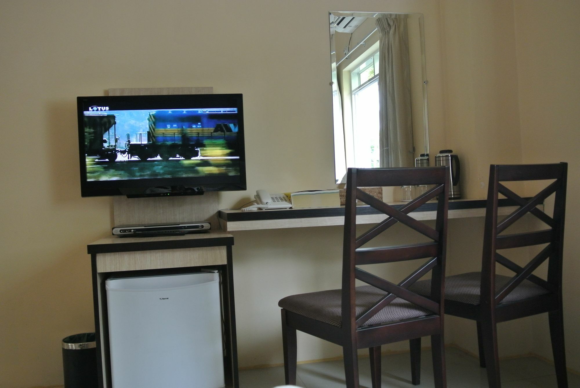 Hotel 72 يانغون المظهر الخارجي الصورة