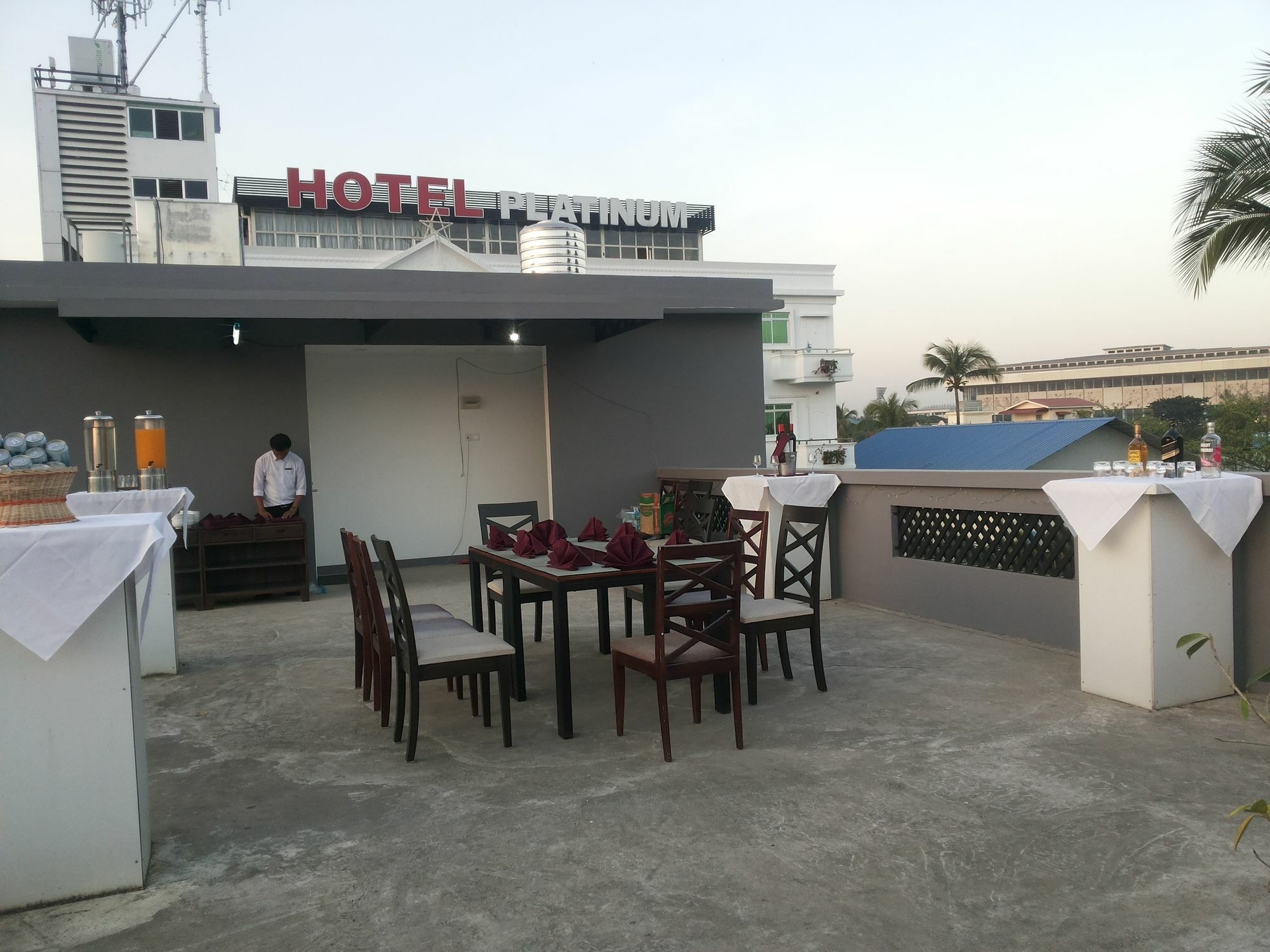 Hotel 72 يانغون المظهر الخارجي الصورة